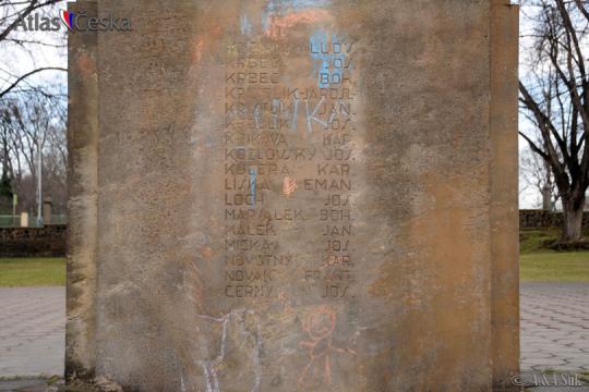 Pomník obětem války v sadech Husitské revoluce - 
